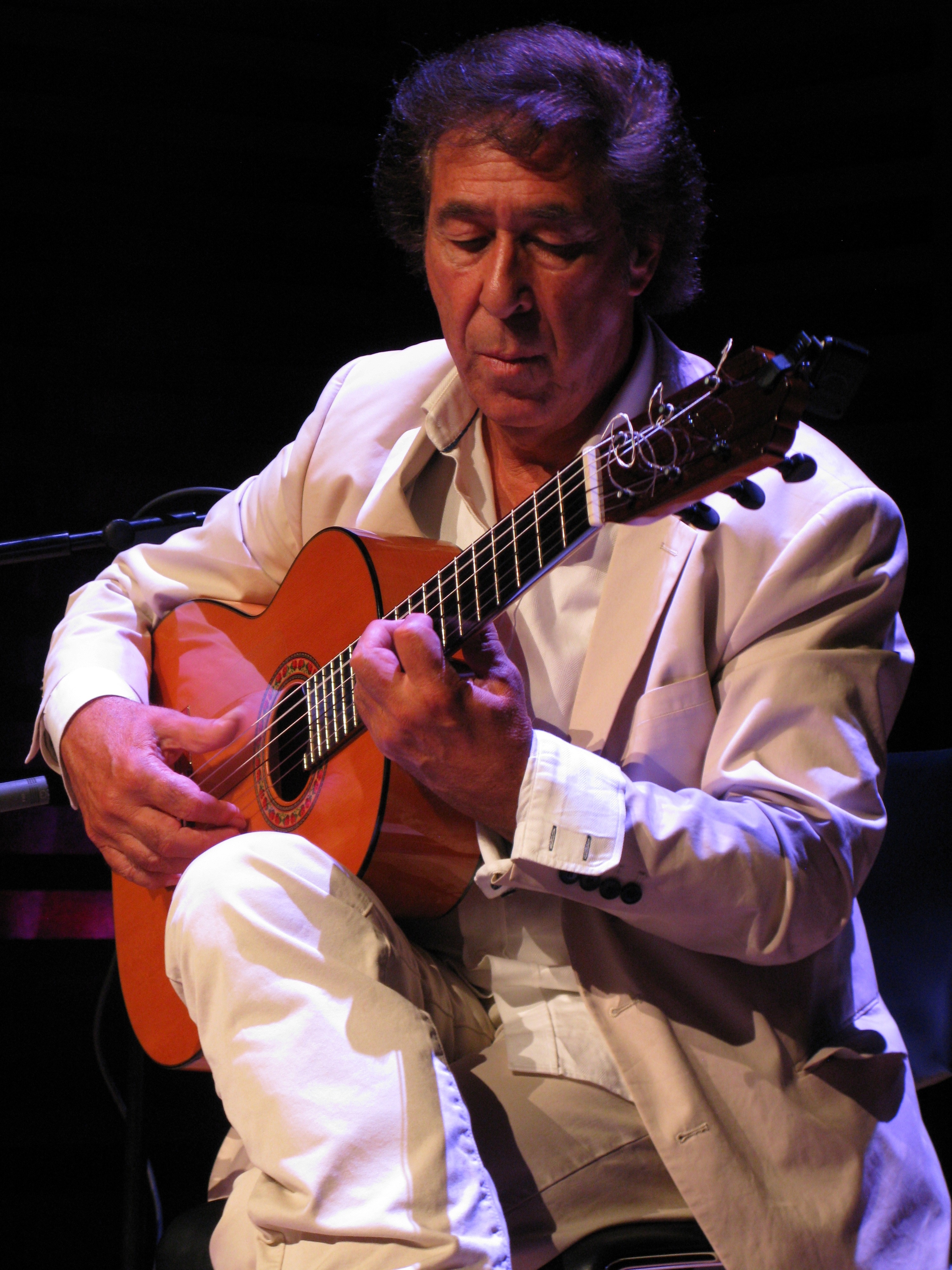 Juan Martin brings Flamenco to Runcorn