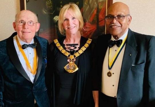 Halton’s Mayor is made honorary Rotarian
